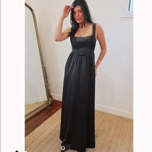 Elegant Black Maxi Dress